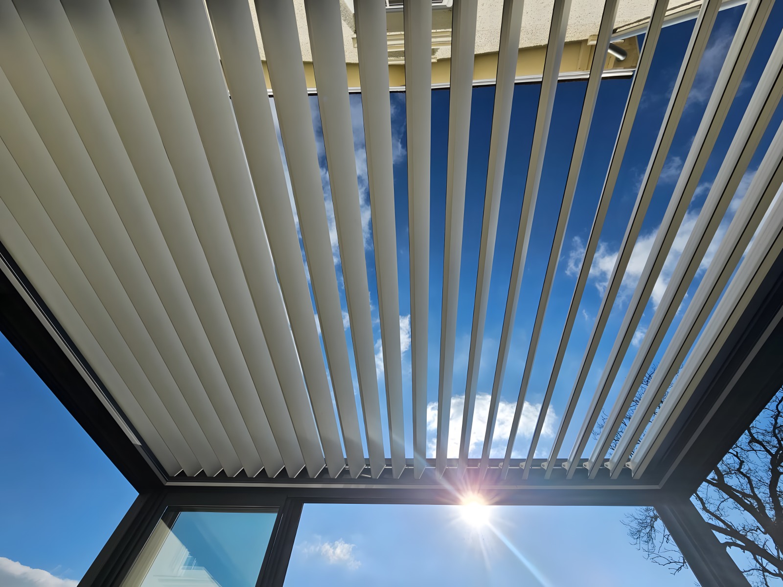 Bioklimatik Sistem’lerden Skyart Shadingin kendi modeli olan Stardust Plus Modeli
